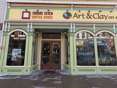 Art & Clay On Main/Square 7 Coffee House