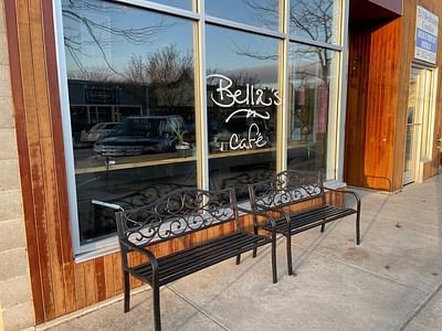 Bella's Café