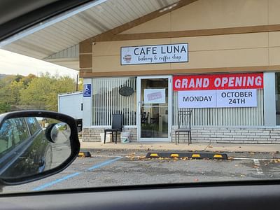 Cafe Luna Bakery and Coffee Shop