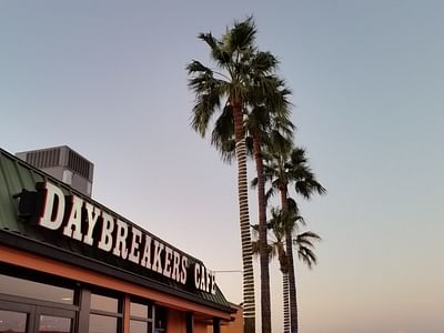 DayBreakers Cafe