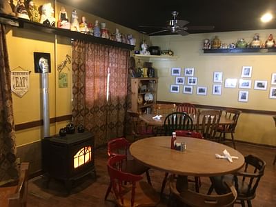 Dusty Boots Cafe