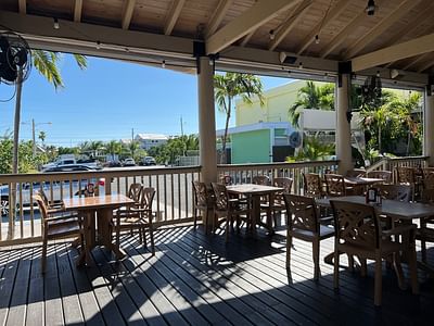 Key Largo Fisheries Backyard Cafe