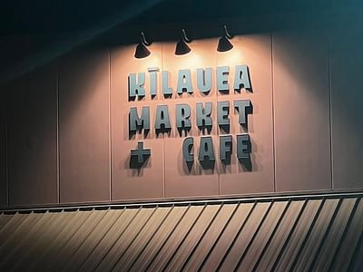 Kilauea Market + Cafe