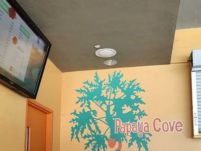 Papaya Cove Café & Bar