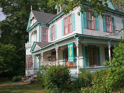 Smith-Byrd House Bed and Breakfast and Tea Room