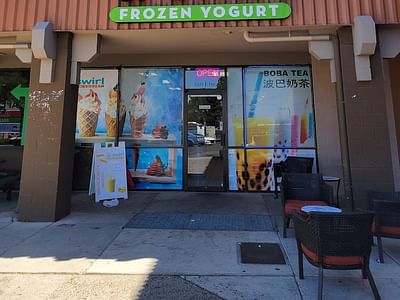 The Swirl Cafe Frozen Yogurt , Smoothies and Boba tea