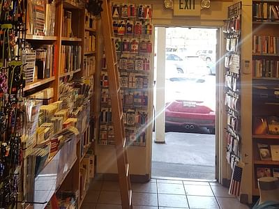 Travel Bug Specialty Book Store, Coffee Shop and Taproom