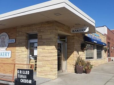 Van Hemert's Dutch Oven Bakery - Boone, IA